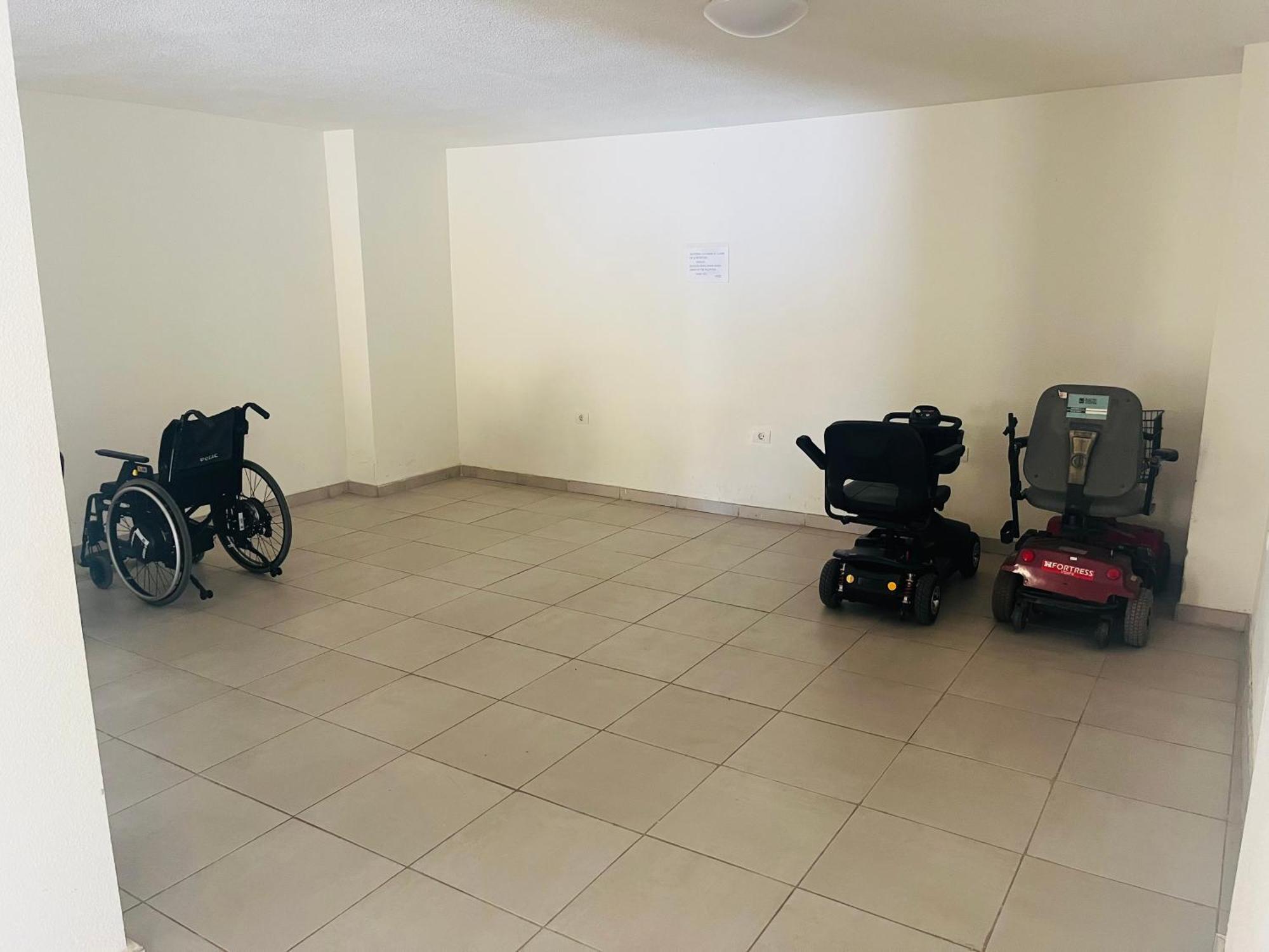 Superbe Appartement A Las Americas Torres Del Sol أرونا المظهر الخارجي الصورة