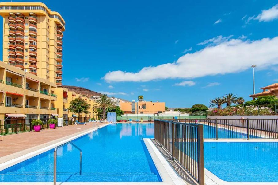 Superbe Appartement A Las Americas Torres Del Sol أرونا المظهر الخارجي الصورة